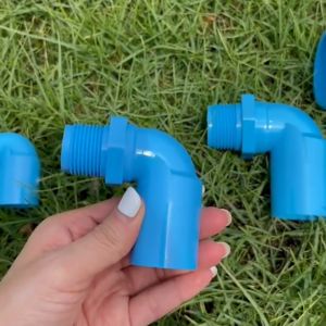 ข้องอเกลียวนอก 90องศา พีวีซี PVC ขนาด 1/2" 3/4" 1" 2" ชั้น 13.5 สีฟ้า