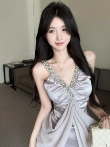 GUZILIAN | French Style V-Neck Diamond Embedded Womens Summer Dress Slim Fit Waist-Cinching Short Skirt Neckline Hanging Design High Sensuality