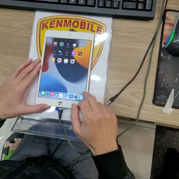 Màn hình tương thích cho máy tính bảng Moled A1538 / A1550 / (mini4 ...