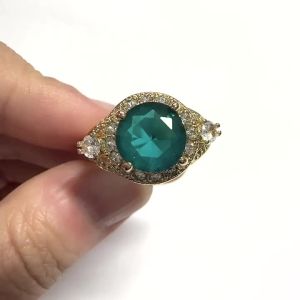 Huitan Women Ring Gold Color Inlaid Bright Blue CZ Noble Wedding Party Promise Accessories Fashion Lady Charming Bridal Jewelry