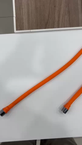 สายต่อก๊อกน้ำ ซิลิโคน ปรับหมุนได้ 360 องศา