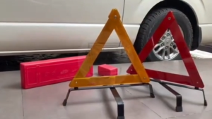 LTO Approved Premium Heavy Duty Emergency Warning Device with Thick Metal Frame and Hard Case. 7X Heavier than Regular EWD. 500M Visibility. LTO Approved. Automotive Safety & Security Accessory.