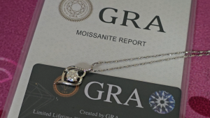 CELESTIA S925 Sterling Silver Gypsophila Chain With Pendant Inlaid With 1.0 Carat Moissanite