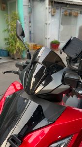 MÃO VARIO 160 ABS VÀ CBS ĐEN KHÓI KIỂU INDO CAO CẤP CÓ KHE GIÓ TẨM MỸ ÔM KHÍCH ĐẦU CÓ KÈM ỐC VÍT INOX VÀ KEO DÁN - DÙNG CHO XE NHẬP VÀ VIỆT NAM