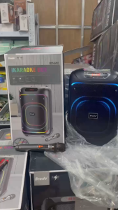 BTS-2285 Bluetooth speaker with cool light portable and suitable for outdoor square dancing