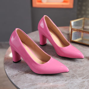 รองเท้าส้นเตี้ยแฟชั่นสำหรับผู้หญิงไซส์ใหญ่ รองเท้าทำงานส้นหนา รองเท้าสวมแบบสวม ส้นสูง 5-8 ซม. รองเท้าหนังนิ่ม สีพื้น