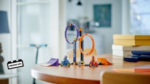 LEGO City 60360 Spinning Stunt Challenge Building Toy Set (117 Pieces) Balok Mainan Anak (6 Tahun+)