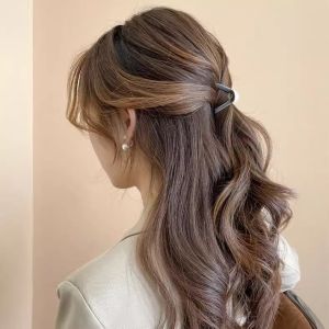 Elegant Small Hair Clip for Women Alloy Silver Gold Plated Durable Fashionable Hair Accessories Suitable for Thin Hair