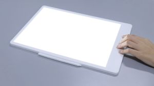 A4 คัดลอกบอร์ด กระดานเขียน LCD กระดานวาดภาพ แบตเตอรี่ในตัว หรี่แสงได้ 3 ระดับ กระดานเขียนลบได้ จอเป็นสี กดลบง่าย