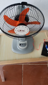 Quạt bàn Kẹp Bình 12V Có 3 Tốc Độ Gió Khác Nhau Loại CN B3 Cánh 30cm gió mạnh