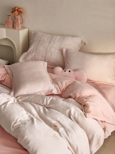 Flannel Bedding Set Four Pieces