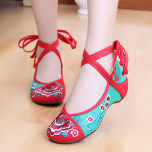 New 2025 Red Embroidered Beijing Womens Cloth Shoes Square Dance Shoes Ethnic Style Slope Heel Tie Shoes Moms Comfortable Shoes