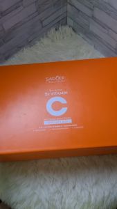 [ชุดผลิตภัณฑ์ดูแลผิว] วิตามินซี 1กล่องมี 6ชิ้น ครบจบในชุดเดียว ใช้ทา เช้า-เย็น [ของใหม่]