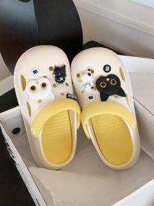 Trendy Black White Cat Hole Shoes Women Students Summer Anti-Slip Outdoor Wear Thin Strip Color Block Toe Cover Sandals