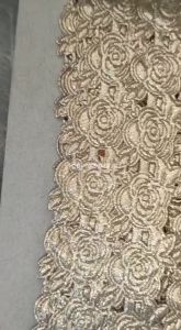 [PER ROLL] Renda mawar besar bahan satin - Silver-gold lebar 5 cm