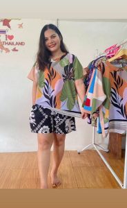 เสื้อแขนสั้นลายใบไม้