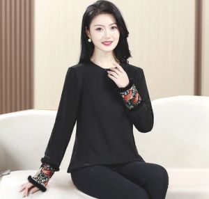 Womens Long Sleeve round Neck Thermal Shirt Double Sided Flocking Velvet Embroidery Fashionable Retro Chinese Style Top