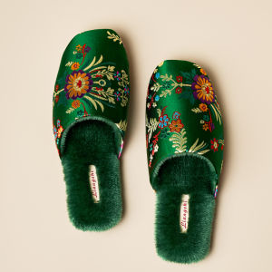 Autumn and Winter Womens Embroidered Satin Cotton Slippers Home Indoor Chinese Ethnic Style Non Slip Stuffed Heattech Slippers