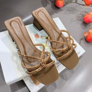 Dép dây quai đá sáng  gót 4cm