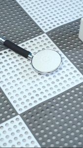 2/4/6PCS 30X30cm Bathroom spliced with non-slip mats kitchen hollow water-proof mats Household Anti-falling foot pad