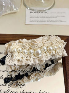 V.C.I | Elegant Lace Pearl Barrette