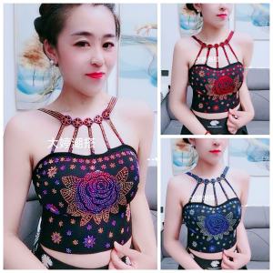 เสื้อกั๊กแขนกุดประดับเพชรน้ำหนักเบาสำหรับผู้หญิง ทรงเข้ารูป ทรงเข้ารูป เสื้อกั๊กคอวีแขนกุดสำหรับฤดูร้อน