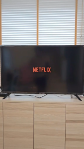 ทีวี 43 นิ้ว โทรทัศน์ MOMOMAX Smart TV ทีวี 32 นิ้ว Wifi/Youtube/Nexflix LED Android TV 4K UHD รับประกัน