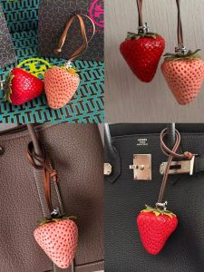 Large Strawberries Simulation Embellishment Bag Charm Keychain Berry No Trouble Internet Famous Car Hanging Ornament