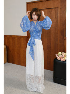 MIUCO | Áo Blouse Ngắn Elegance Hoa Cột Dây