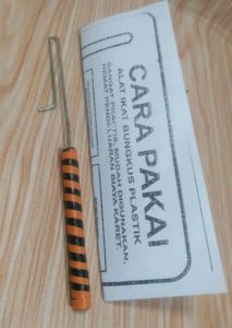 Alat ikat plastik es Mambo es kelapa muda minyak sayur dll. Praktis dan mudah digunakan. happy shopping
