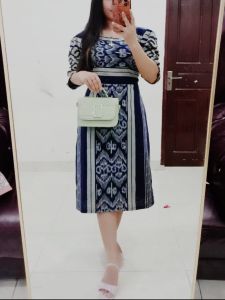 DRES TENUN JEPARA BAHAN TEBAL DAN MOTIF MEWAH