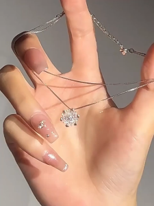 Jewelry สร้อยคอ ลูกเพลิงหิมะ หรูหรา ใส่อาบน้ำได้ สร้อยคอแฟชั่น BWX027 ของขวัญให้แฟน