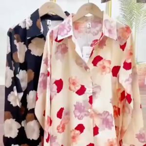 Korean blouses women Kemeja Perempuan Korean Style Casual Printed Floral Baju Wanita Berbunga Long Sleeved Floral Blouse