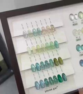 YOUSE-NEW LAUNCH PRODUCT-20 COLOR SET DIANA GLASS BEAD SEQUIN /SCOTTISH GREEN CATS EYE