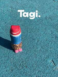 Tagi. Dress-up Game Vaccum Bottle