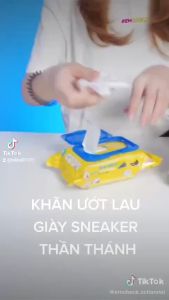 Khăn Giấy Lau Giày Sneaker Siêu Sạch Hộp 30 Tờ Siêu Hot Không Hoá Chất Làm Hại Da Tay Vải Giày A4733