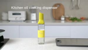 KITkitchen Automatic Oil Bottle Household Kitchen Glass Oil Pot Seasoning Bottle Oil Glass Bottle