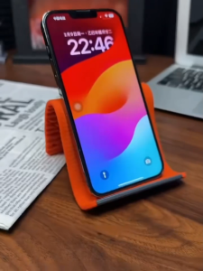 Flexible Silicone Phone Stand with Aluminum Core Foldable Rollable Mobile Holder Multi-Angle Adjustable Desk Stand for Phone Tablet E-Reader Travel
