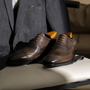 Handmade Leather Brogue Shoes for Men Wedding Groom Formal Business British Style Brown Color Breathable Lace-Up round Head Shoes