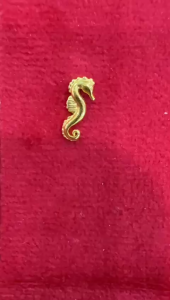 Poh Heng Jewellery 22K Seahorse Stud Earrings in Yellow Gold *Online Exclusive* [Price By Weight]