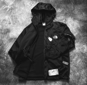 JAKET OUTDOOR HIKING GUNUNG BAHAN WATERPROOF