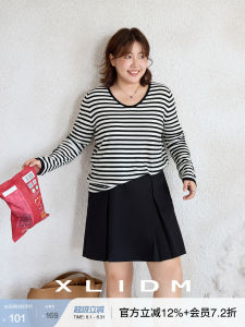 Comfortable Stripe V-Neck Regular Fit Knitwear for Plus Size Women