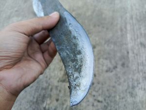 MATA PISAU BABAT RUMPUT BESI BAJA ASLI SEGALA JENIS RUMPUT SIAP DI BABAT COCOK BUAT PAKAN TERNAK AS 10MM