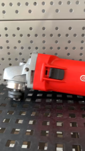 100mm Máy mài góc công tắc cạnh (trượt) Oshima 750W M750B