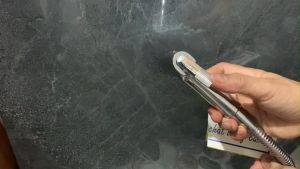 Vòi xịt vệ sinh Luxta KAG-LX542 dây xịt rửa nhà tắm màu Crome nước mạnh nhấn êm sử dụng tốt