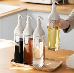 Classic 480ML Square Glass Oil Bottle Seasoning Oil Bottle Soy Sauce Olive Oil Vinegar Cooking Wine Dispenser Glass Oil Pot Leak-Proof Condiments Bottle Spice Bottles Condiment Bottle Kitchen Utensils