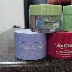 GLAD2GLOW MOISTURIZER 30gr - Soothing Pelembab Wajah Centella Kiwi Blueberry Peach Retinol Acne Vita C Power Jeju Tangerine