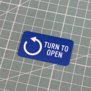 Turn to Open Close. Rotate Direction Instruction Arrow. Sticker Label Sign Signage Small Mini. Pusing untuk Buka Tutup.