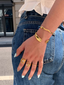 CAFFTI | Ins Style Golden Wave Pattern Open Hand Bracelet