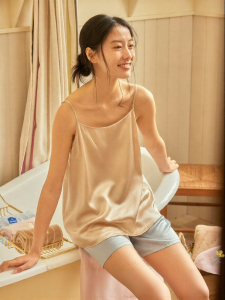 Q21 | High-Quality 6A 100 Percent Silk Camisole